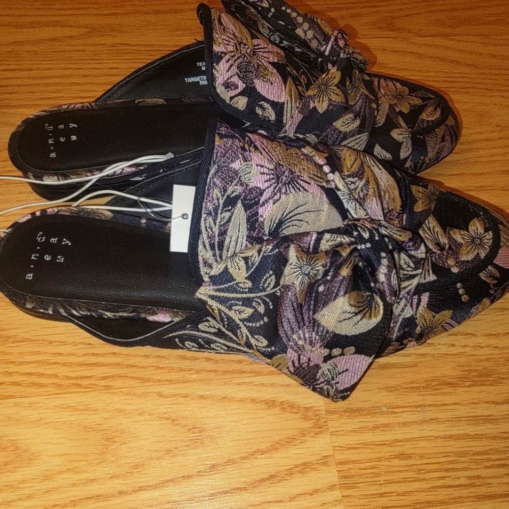 Target mules - Picture 2 of 3